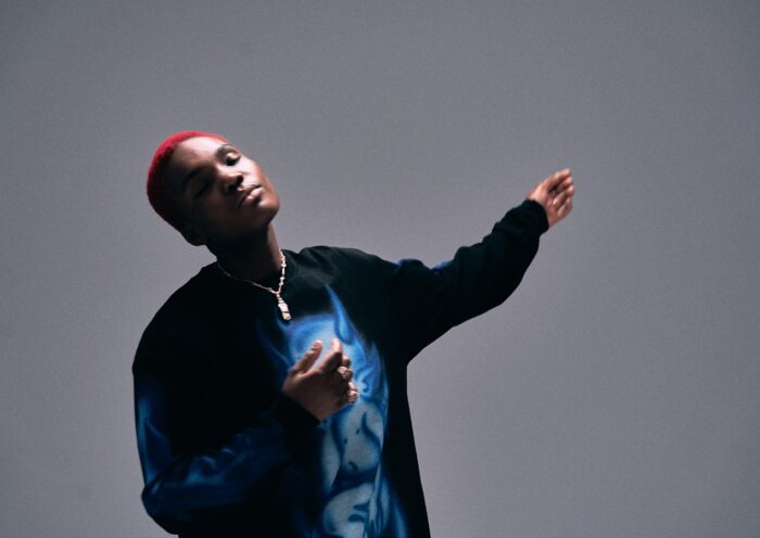 Arlo Parks wyrusza w światową trasę – koncert w Warszawie już tej jesieni