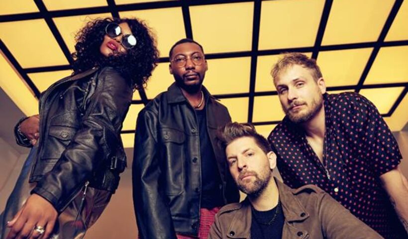 Welshly Arms wracją do Polski